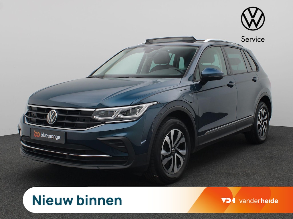 Volkswagen Tiguan 1.4 TSI eHybrid Life Business 245PK DSG SOH 94,13%, Panoramadak, Trekhaak, Parkeersensoren voor en achter, Stoel-Stuurverwarming, Adaptieve Cruise Control, LED Plus Verlichting, Elektr. Achterklep, 17" LM Velgen