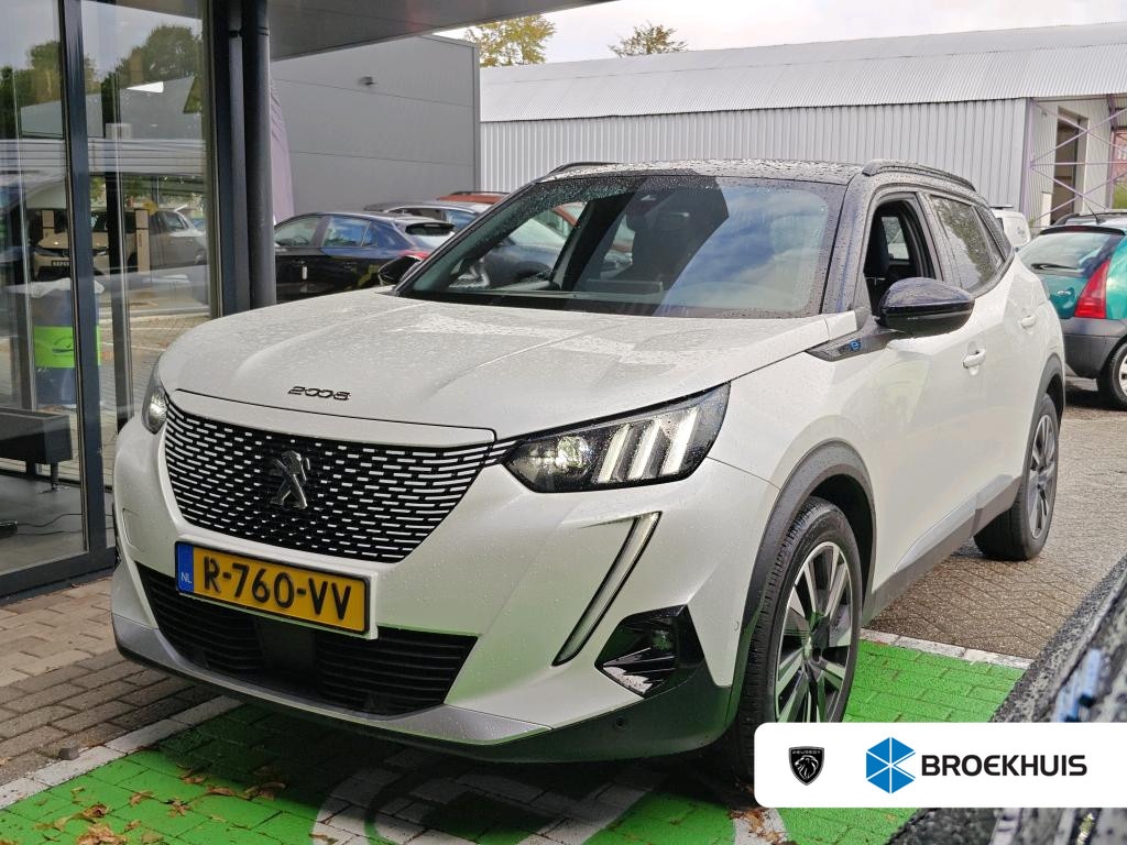 Peugeot e-2008 EV GT Pack 50 kWh | Fase 3 laden | Panorama/schuifdak | Lederen bekleding | Stoelverwarming | NL auto |