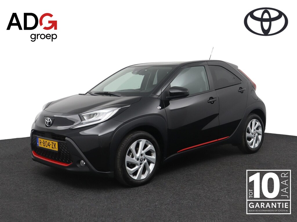 Toyota Aygo X 1.0 VVT-i MT first | Lichtmetalen velgen | Privacy glass | Apple carplay Android auto |