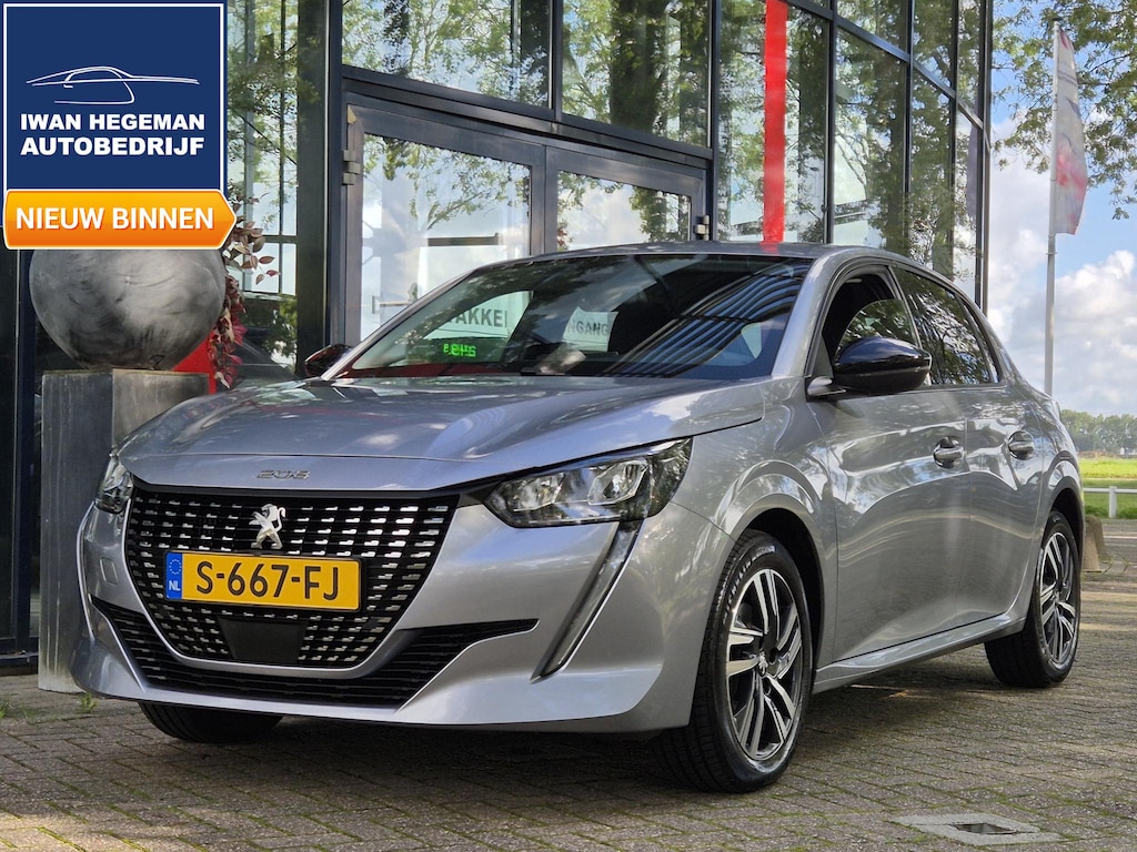 Peugeot 208 1.2 PureTech Allure Pack AUTOMAAT | Climate Control | Cruise Control | Navigatie | Licht metalen velgen | Parkeercamera