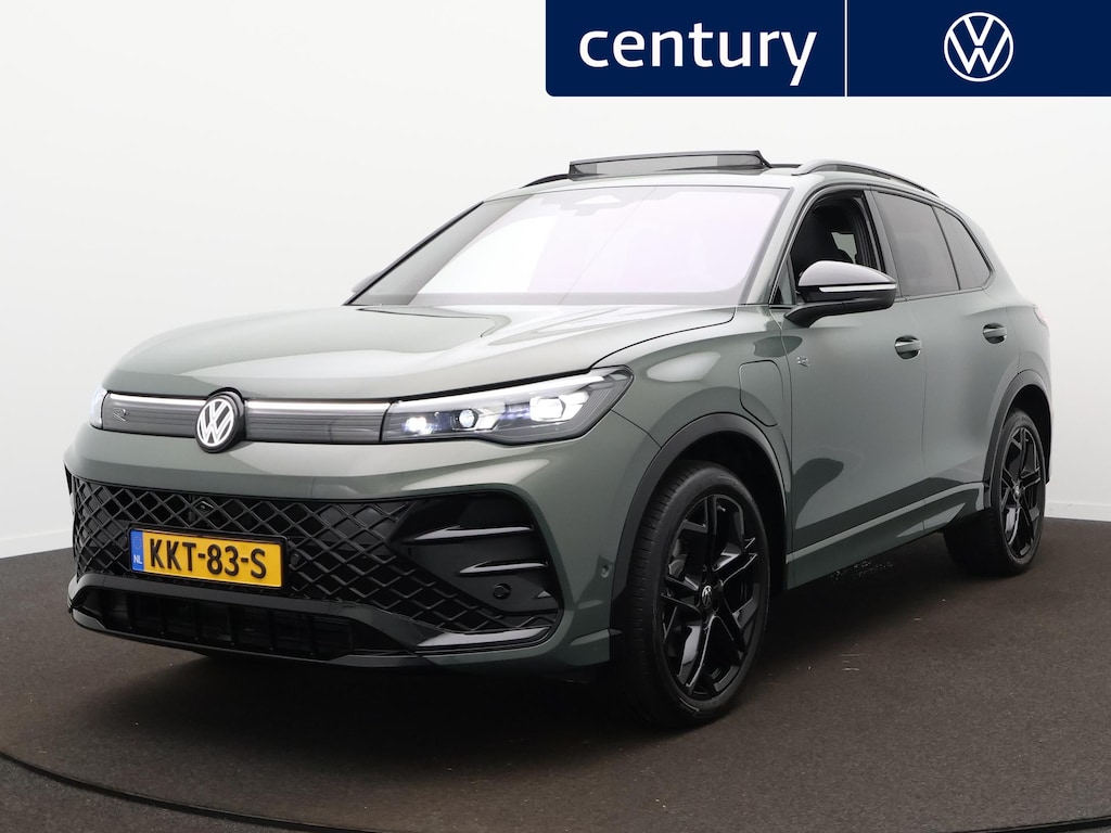 Volkswagen Tiguan 1.5 eHybrid R-Line Edition | Panodak | 360 Camera | Harman Kardon | Zwenk. Trekhaak | Massage stoelen |