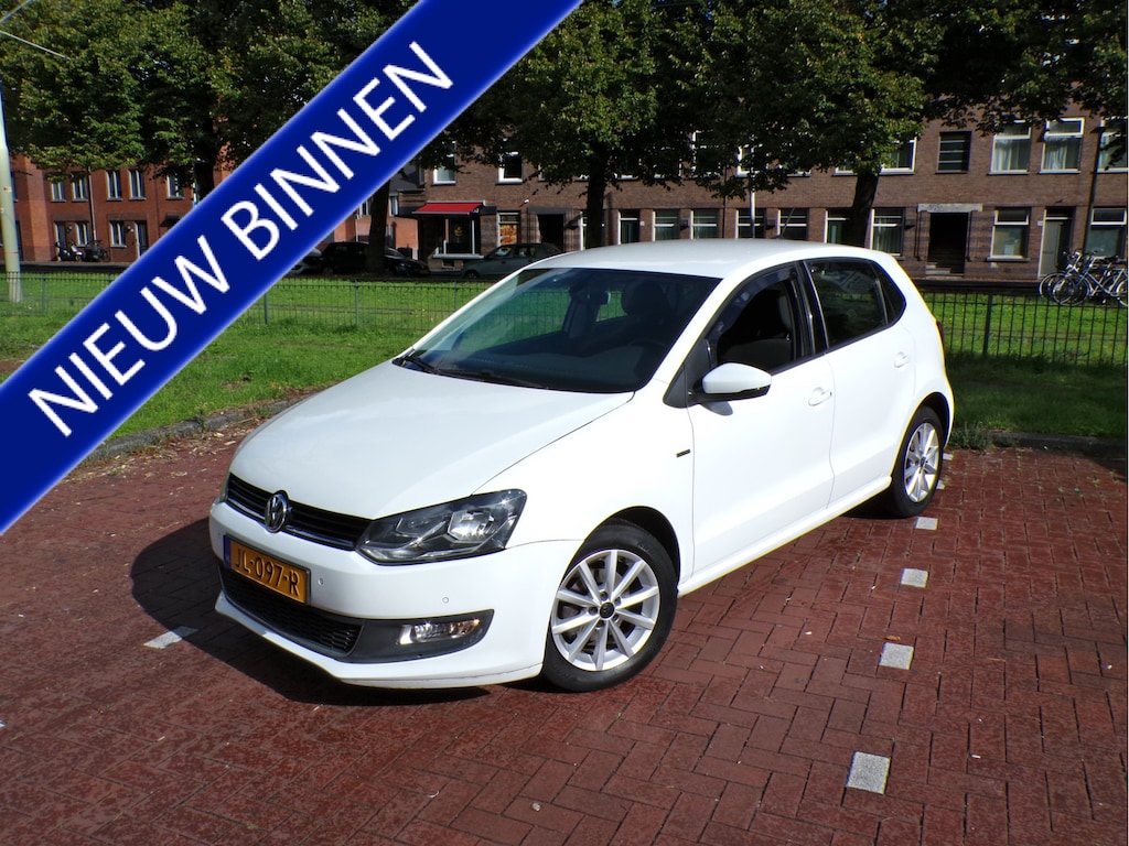 Volkswagen Polo 1.0 Comfortline NAVIGATIE CRUISECONT IJSKOUDE AIRCO.....