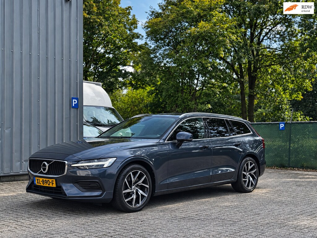 Volvo V60 2.0 T5 Momentum / Automaat / CarPlay / Dealeronderhouden!