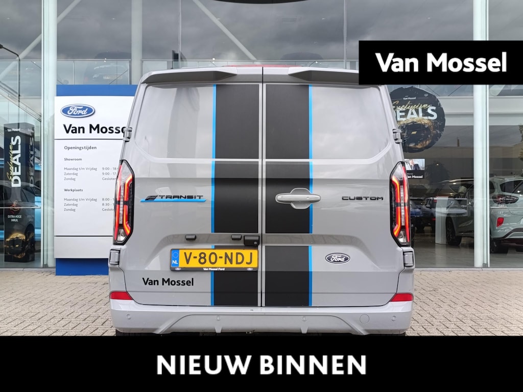 Ford E-Transit Cust. 340 L2H1 Sport 71 kWh | Adaptieve Cruise | Trekhaak | Stoel/stuur voorruitverwarming | Adaptieve koplampen |  Navigatie