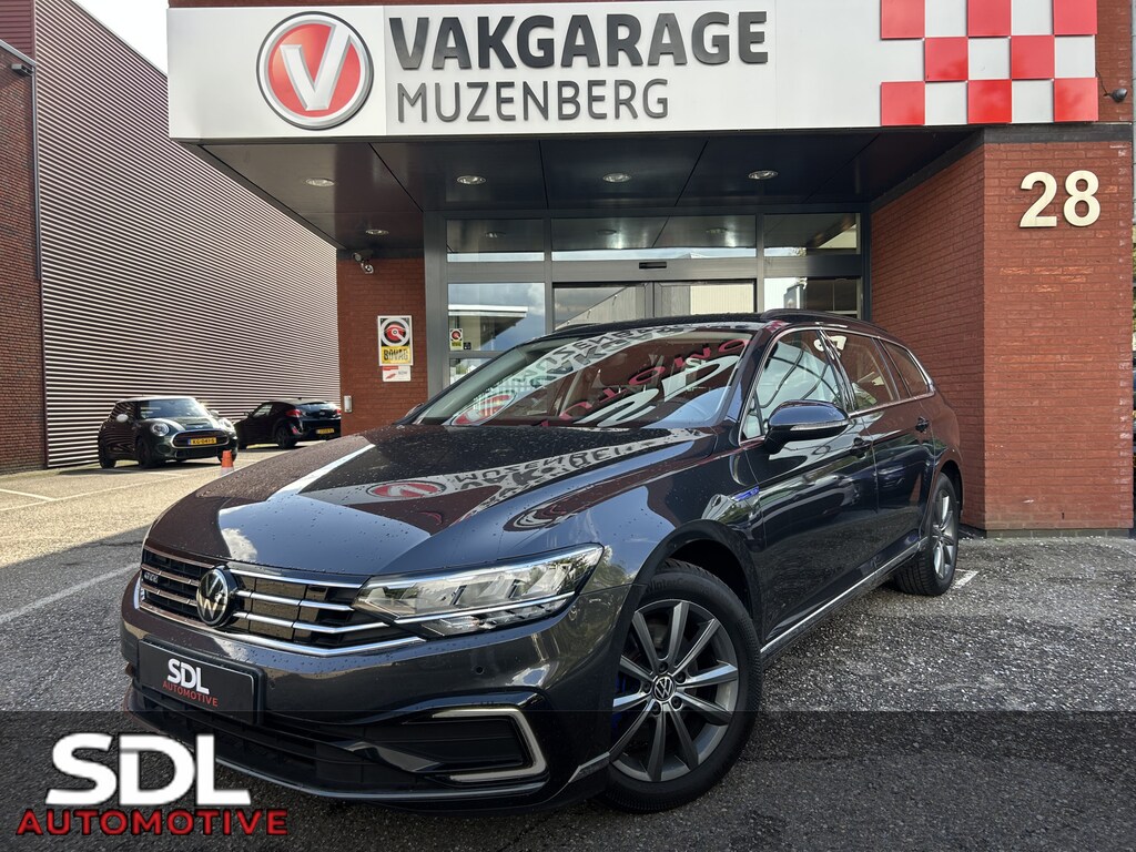Volkswagen Passat Variant 1.4 TSI PHEV GTE Business 94,8 SOH!! // // LED // ADAP. CRUISE // NAVI + CARPLAY // CAMERA // PDC V+A // ERGO COMFORT STOEL