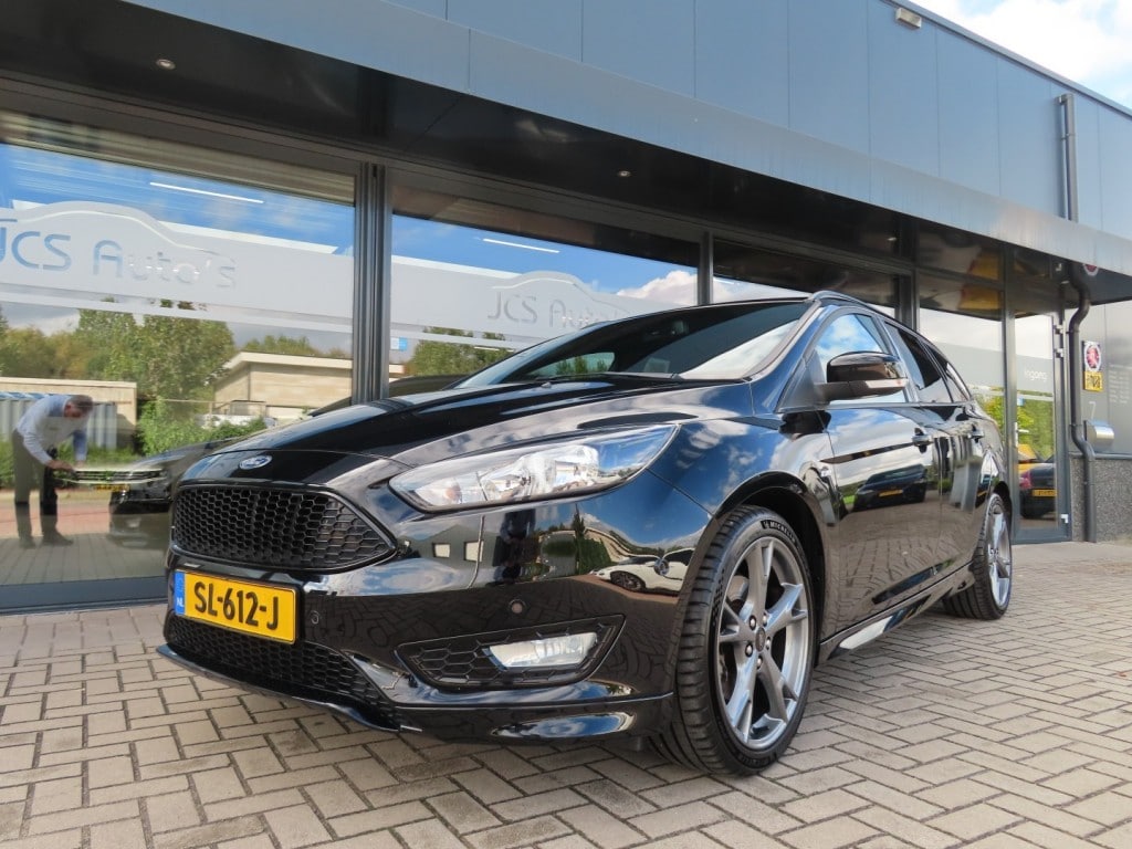 Ford Focus 1.5 ST-Line Ecc Cruise Navi Trekhaak 2x Pdc 2018