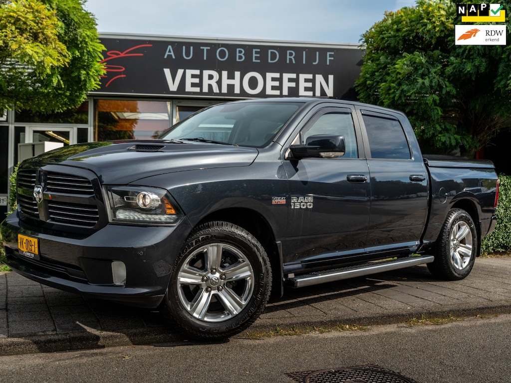 Dodge Ram 1500 5.7 V8 Crew Cab 5'7 - PANORAMDAK - PARK CAMERA - STOEL VERW / VERKOEL - STUUR VERW !