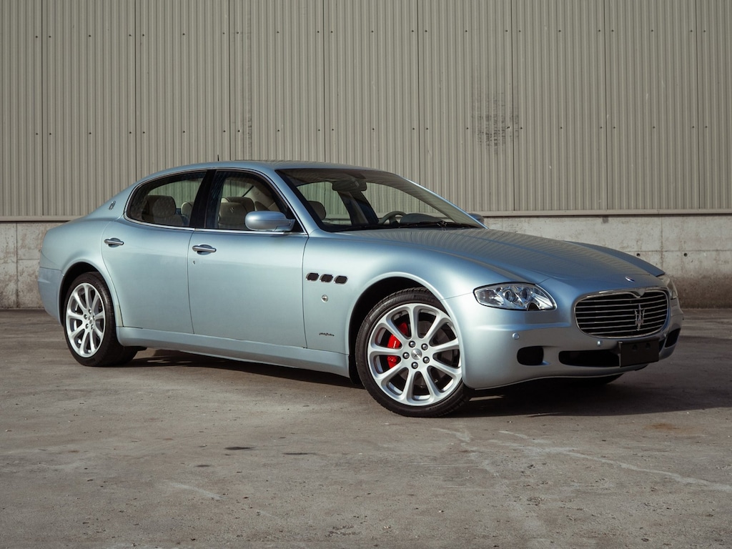 Maserati Quattroporte 4.2 V8 400PK (2005) | 41.124 km | NL-auto | Azzurro California | Glazen schuifdak | TubiStyle | Bose