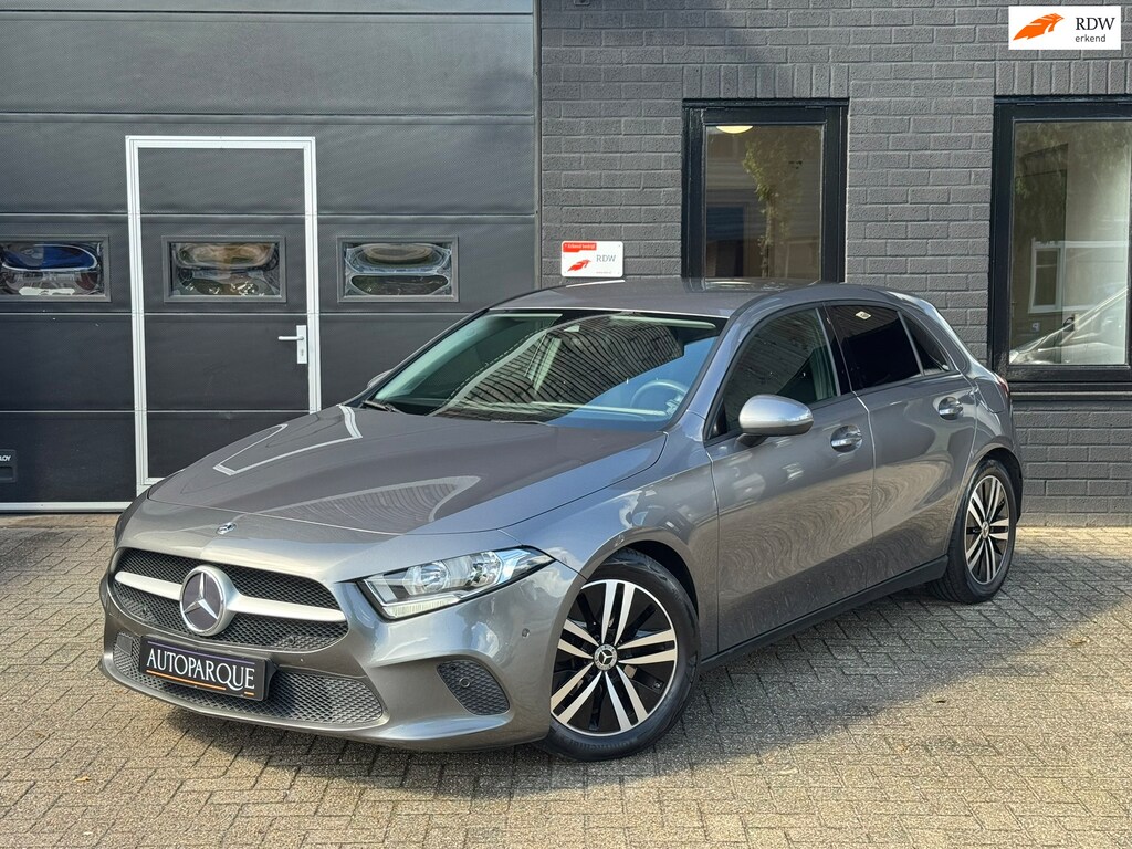 Mercedes-Benz A-klasse 180 Premium Plus - Automaat - Onderhoud aanwezig