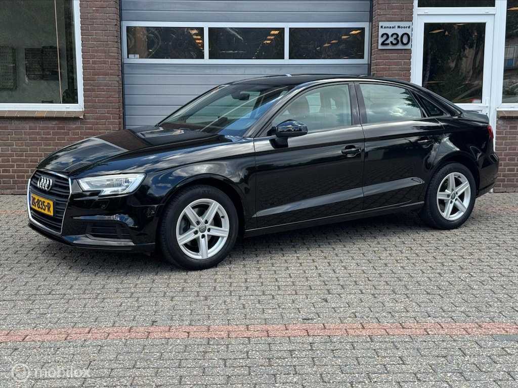 Audi A3 Limousine 30 TFSI Advance AIRCO/MF-STUUR/CRUISE
