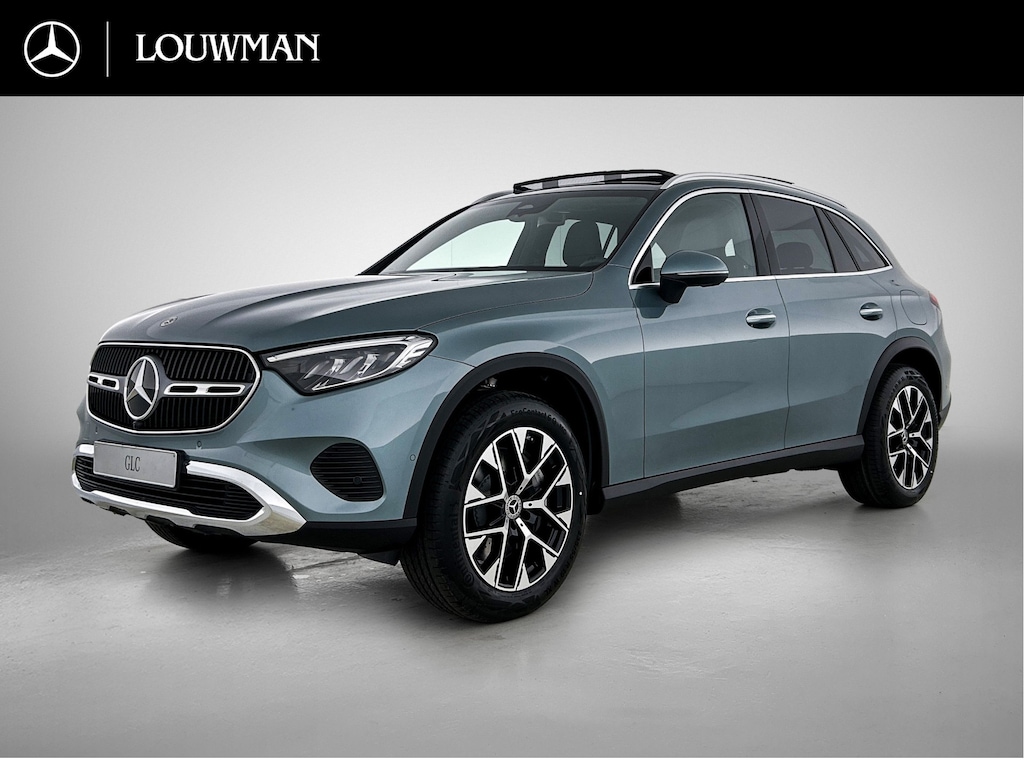 Mercedes-Benz GLC 300e 4MATIC Business Solution Luxury | Comfortpakket Plus | Parkeerpakket | Trekhaak | Panoramaschuifdak | DISTRONIC | Sierdelen hout aluminiumlines | URBAN GUARD Plus | Dakhemel stof zwart |