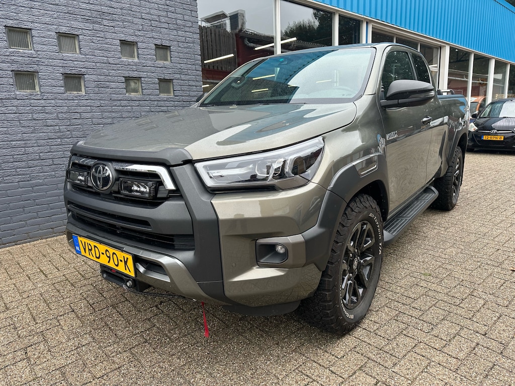 Toyota Hilux 2.8 D-4D XC Invinc.