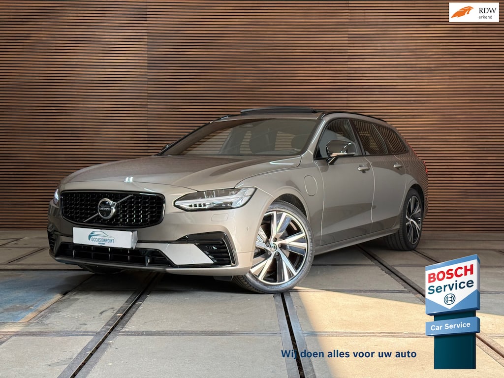 Volvo V90 2.0 T6 Plug-in hybrid AWD Ultimate Dark | FaceLift | Luchtvering | Xenium Pakket | Licht Pakket | HUD | 360cam |