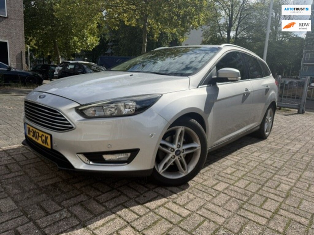 Ford Focus Wagon 1.0 Titanium Edition Navi/Trekh