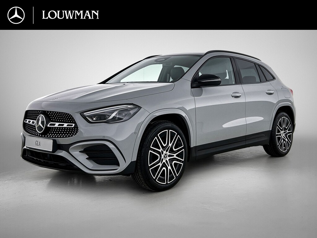 Mercedes-Benz GLA 250 e 140 Year Edition | Plus pakket |  Noghtpakket | Trekhaak | Panoramaschuifdak | 20” tien-dubbelspaaks AMG velgen | Warmtewerend, donkergetint glas |