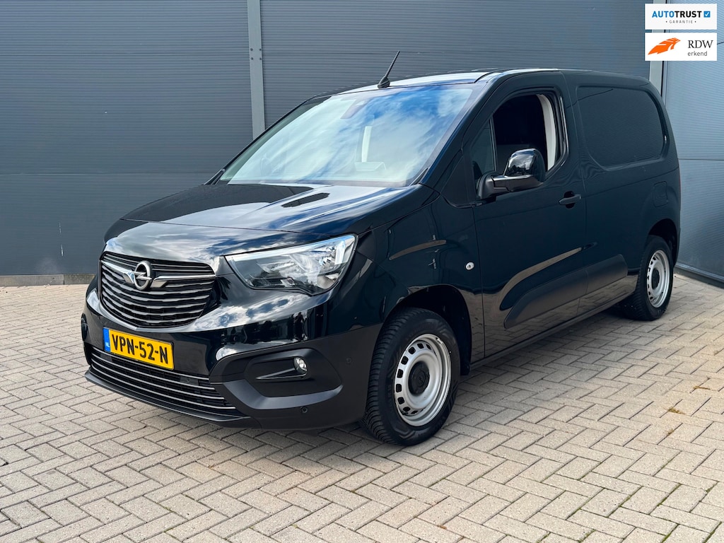 Opel Combo 1.5D L1H1 / Camera / Carplay / 3 Zits / Trekhaak / Nap