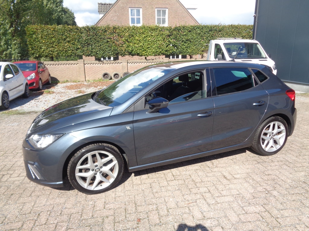 SEAT Ibiza 1.0 TSI FR Business Intense ECC, PDC V+A, Camera, Carplay/ android, LMV 17.inch, 6 versnellingen