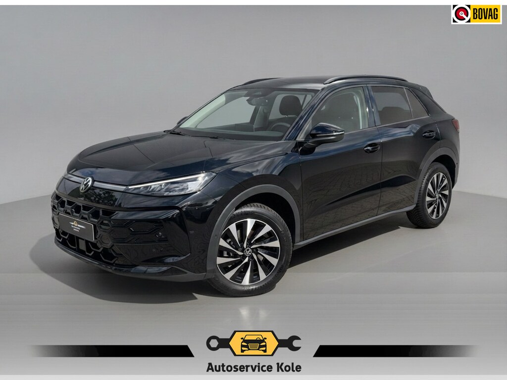 Volkswagen T-Roc 1.5 eTsi * Nieuw model * Hoogglans R-Line Look * 10.000KM! * Parkeercamera * Navigatie *