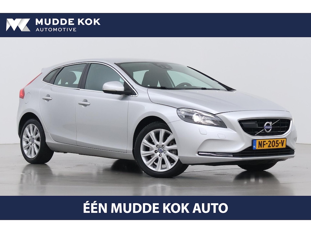 Volvo V40 2.0 D3 Momentum | Trekhaak | ACC | BLIS | Standkachel | Stoelverwarming voor+achter | Navigatie | Lane Assist | High Performance Audio | 17 Inch