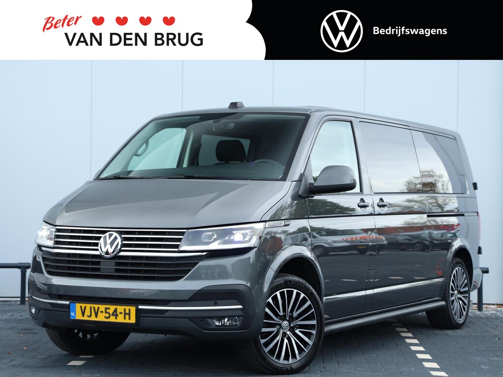 Volkswagen Transporter 2.0 TDI 200 pk L2 Bulli DC DSG | Dubbele cabine | Dubbel schuifdeur | Navigatie | Adaptieve Cruise control | Airco | Camera | LED | App connect | Stoelverwarming | Digital cockpit | PDC | Trekhaak | Glaslook panelen| Betimmering |