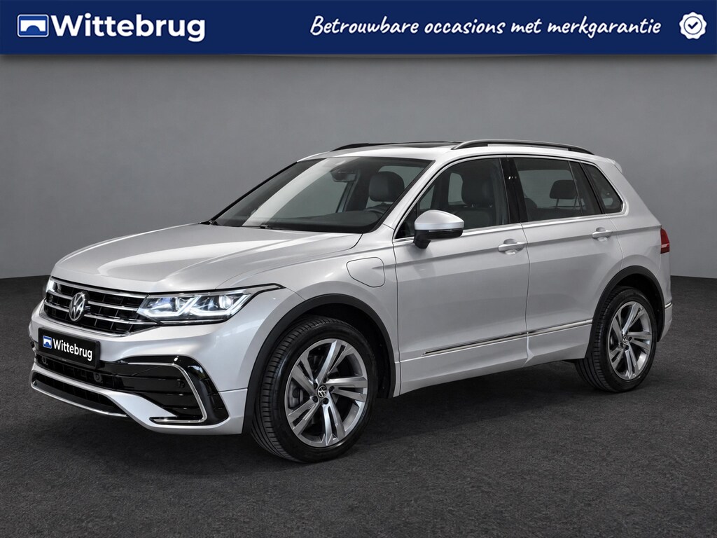 Volkswagen Tiguan 1.4 TSI eHybrid R-Line / APP Connect / Panodak / R-Line