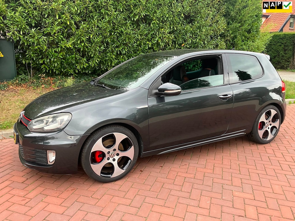 Volkswagen Golf 2.0 GTI 1ste eigenaar nette auto met leer en 18 inch onverprutst