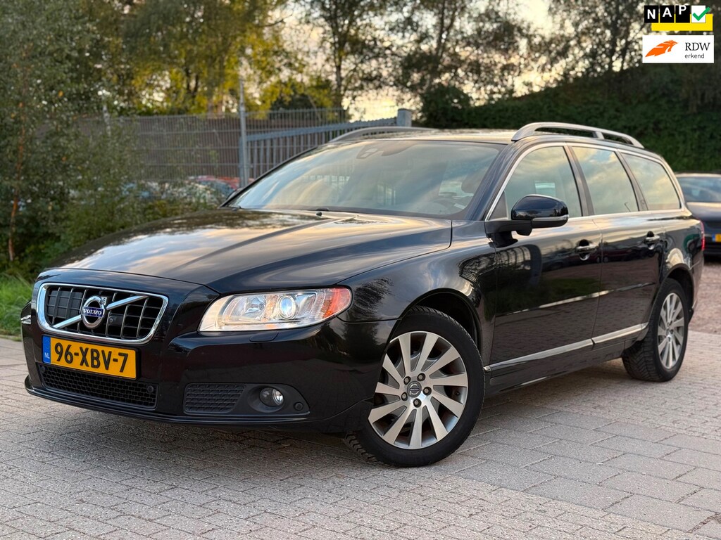 Volvo V70 1.6 T4 Limited Edition AUTOMAAT AIRCO PANO PDC