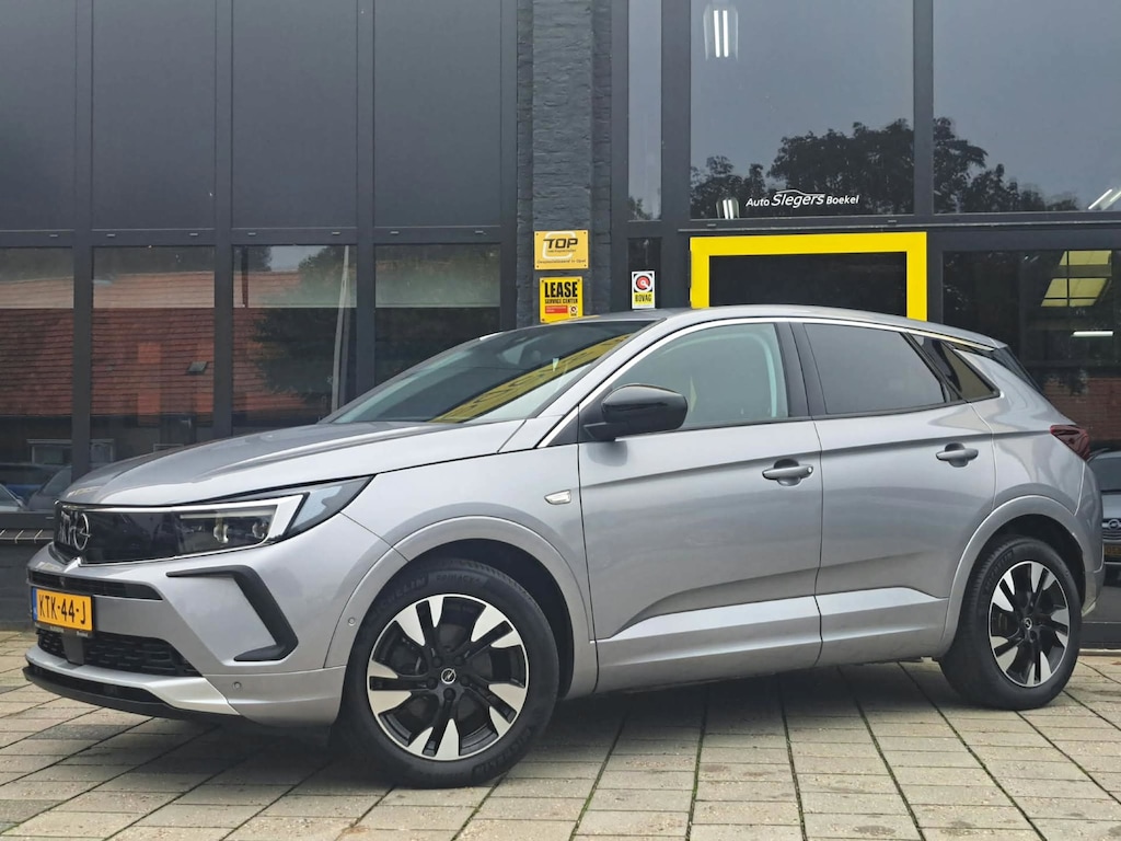 Opel Grandland 1.2 Turbo Edition| Parkeer Camera | Parkeer Sensoren V + A | Android Auto en Apple Carplay | Climate Control |