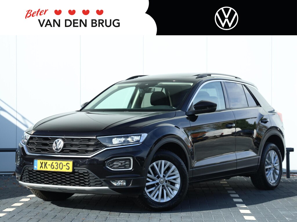 Volkswagen T-Roc 1.5 TSI Style 150 pk | Panoramadak | Led Koplampen | Trekhaak | Navigatie | Stoelverwarming