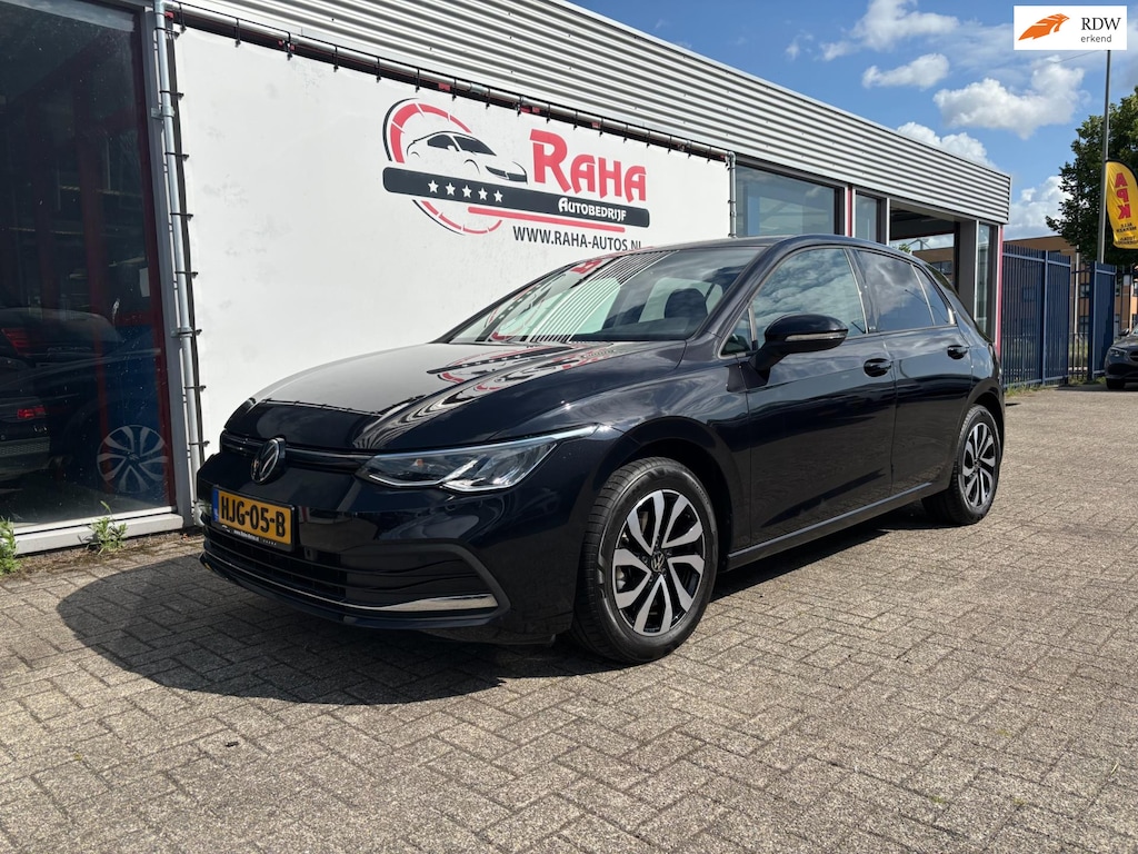 Volkswagen Golf 1.0 eTSI Life Business
