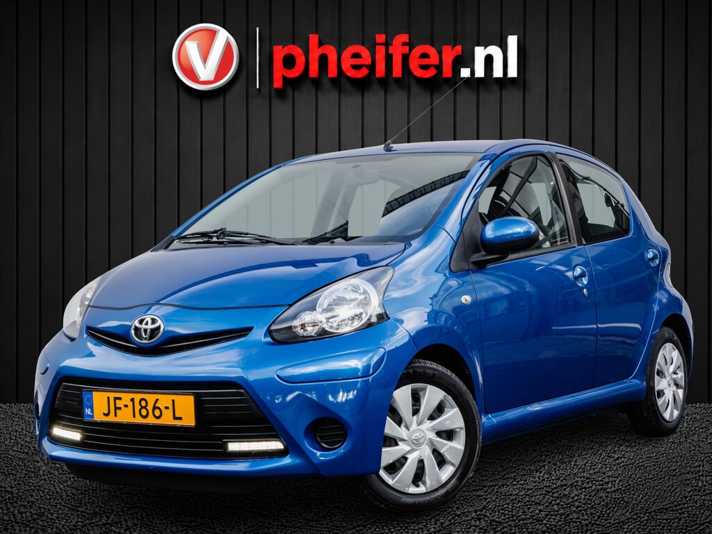 Toyota Aygo 1.0 VVT-i Aut. Aspiration Elek. ramen/ Radio-cd speler/ Isofix