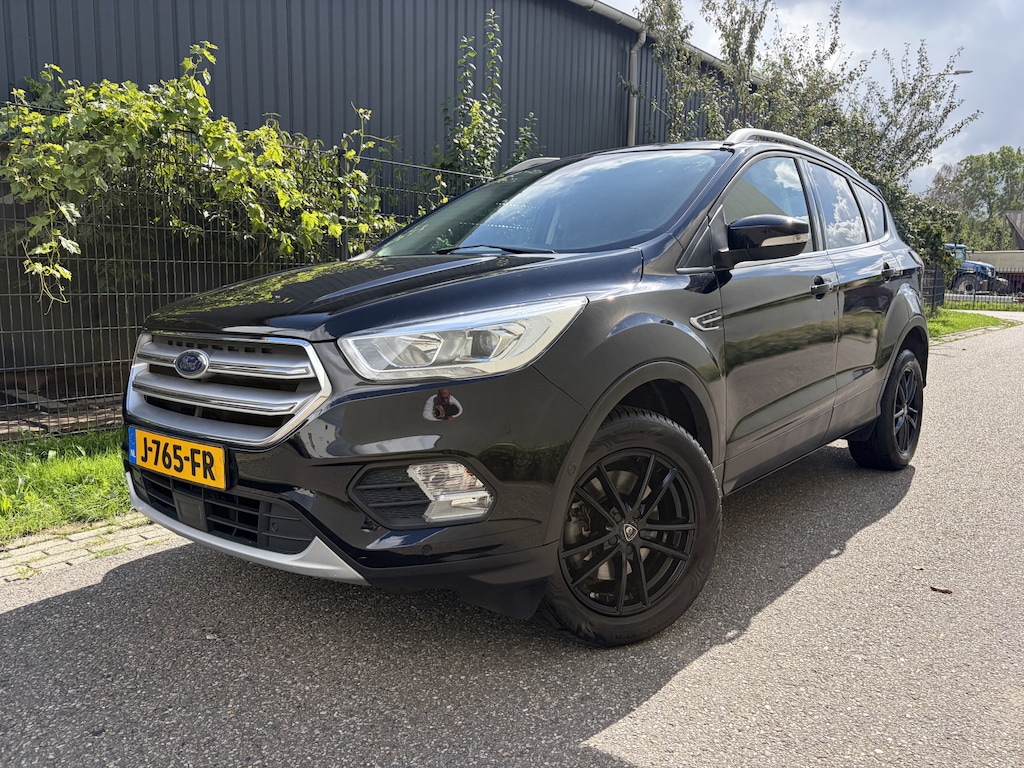 Ford Kuga 1.5 EcoBoost ST Line / AUTOMAAT / NAVI / CRUISE / 88dkm! / TREKHAAK