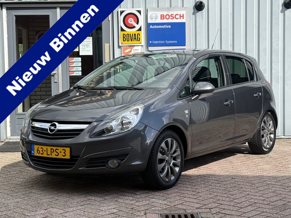 Opel Corsa 1.4-16V '111' Edition | CARPLAY | AIRCO | CRUISE | TREKHAAK | LICHTMETAAL | NW APK |