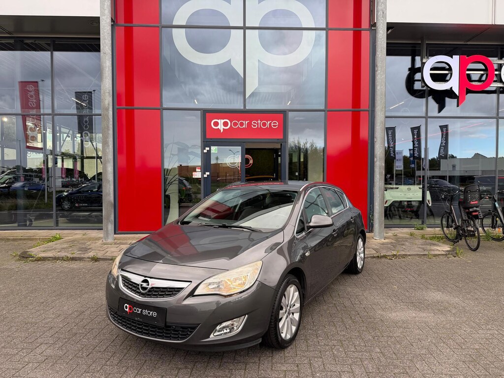 Opel Astra 1.4 Turbo Cosmo