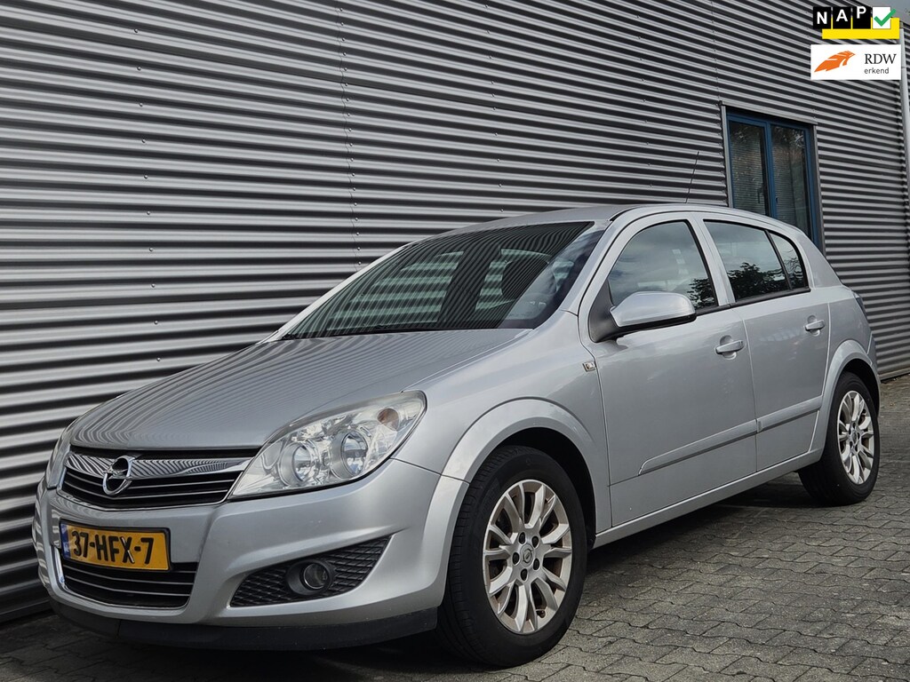Opel Astra 1.6 Temptation 11-2008 Reflexzilver Metallic