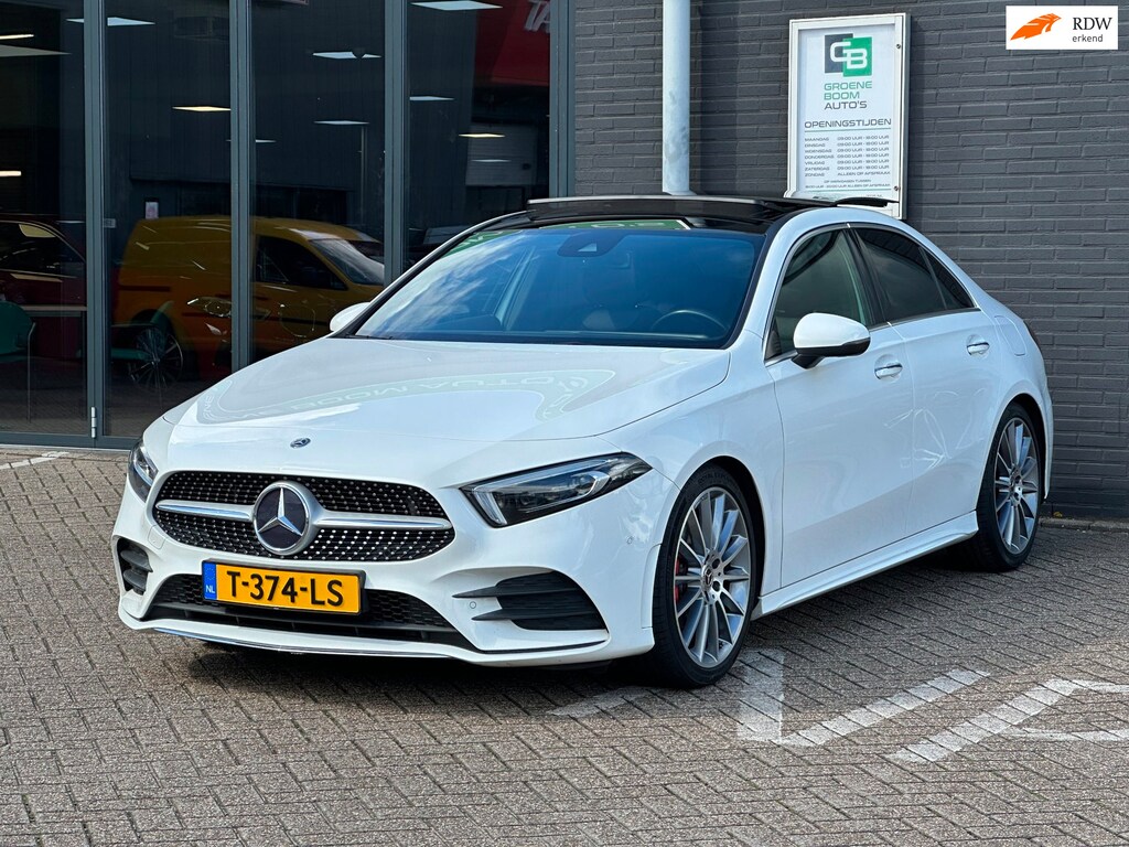 Mercedes-Benz A-klasse 200 Premium/SFEERVERLICHTING/PANO-DAK/CAMERA/NETTE STAAT!!