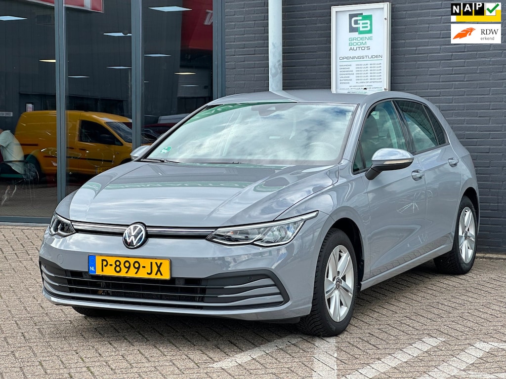 Volkswagen Golf 1.0 eTSI Life /DIGTAAL Cockpit/CARPLAY/SFEERVERLICHTING/NETTE STAAT!!