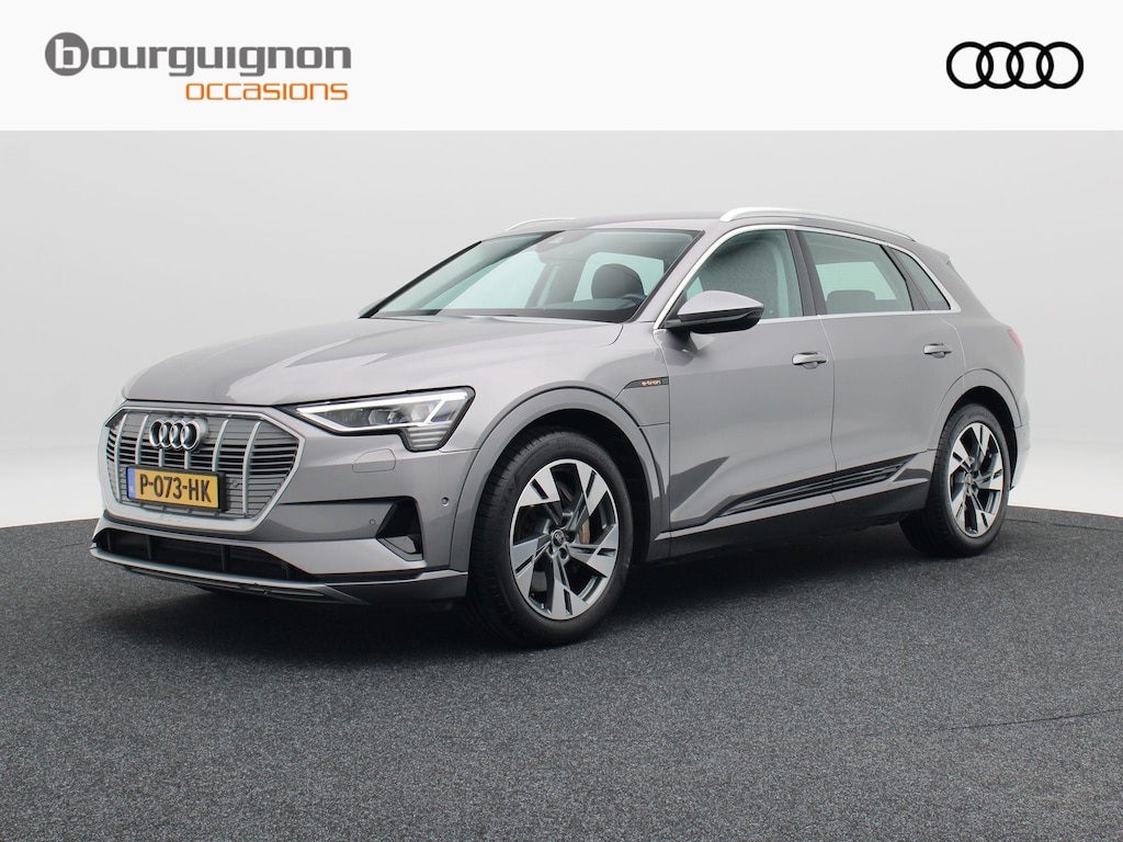 Audi E-tron 55 quattro Advanced edition Plus 95 kWh 405 Pk | Trekhaak | Carplay | Virtual Cockpit | Adaptive Cruise | Camera | Parkeersensoren | LED | 20 Inch