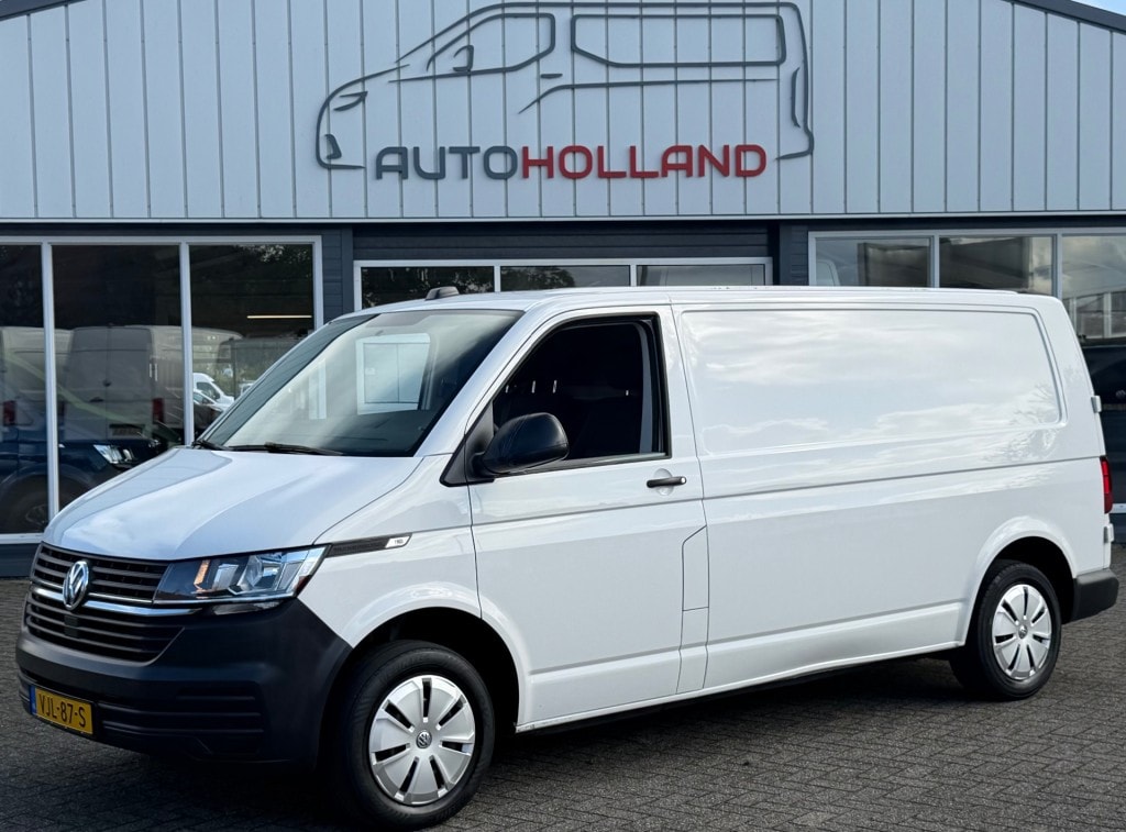 Volkswagen Transporter 2.0 TDI 81KW 110PK L2H1 EURO 6 AIRCO/ CRUISE CONTROL/ TREKHAAK/ RVS IMPERIAAL/ 100% DEALERONDERHOUDEN