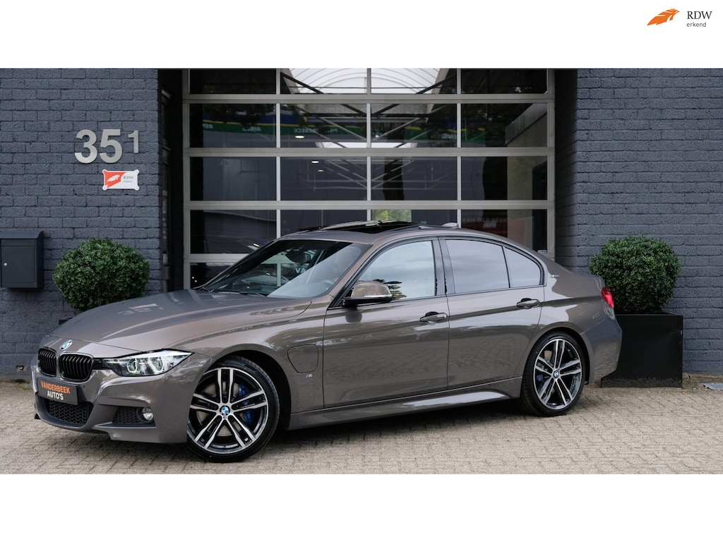 BMW 3-Serie 330e iPerformance | Individual | Schuifdak | LCI 2