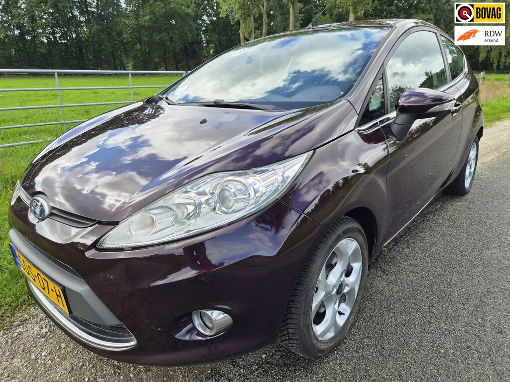 Ford Fiesta 1.4 Titanium nieuwe dis riem bij afl!