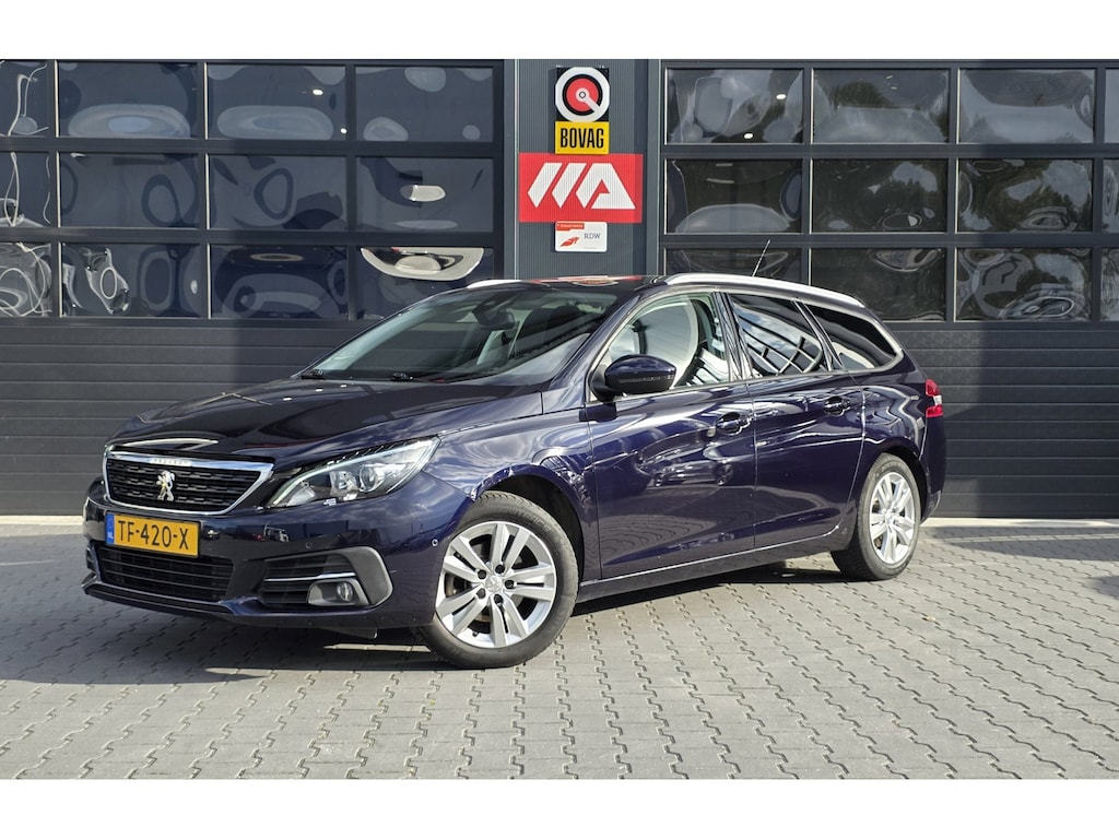 Peugeot 308 SW 1.2 PureTech Blue Lease Executive | PANO | TREKHAAK | NAP