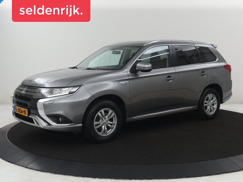 Mitsubishi Outlander 2.4 PHEV Pure | SOH 71% | Camera | Stoelverwarming | Trekhaak |