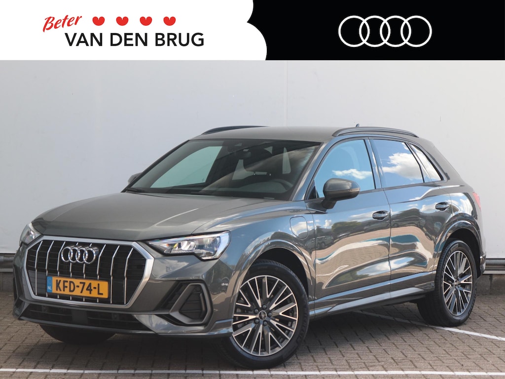 Audi Q3 45 TFSI e S edition | Trekhaak | Achteruitrijcamera | Side Assist | Apple Carplay / Android Auto | Side Assist | Cruise Control |