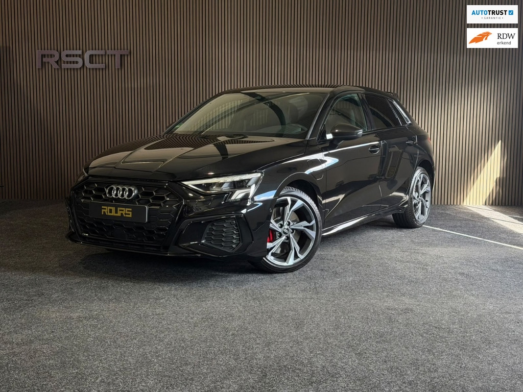Audi A3 Sportback 45 TFSI e S edition Competition|ACC|Apple Carplay|Stoelverwarming|