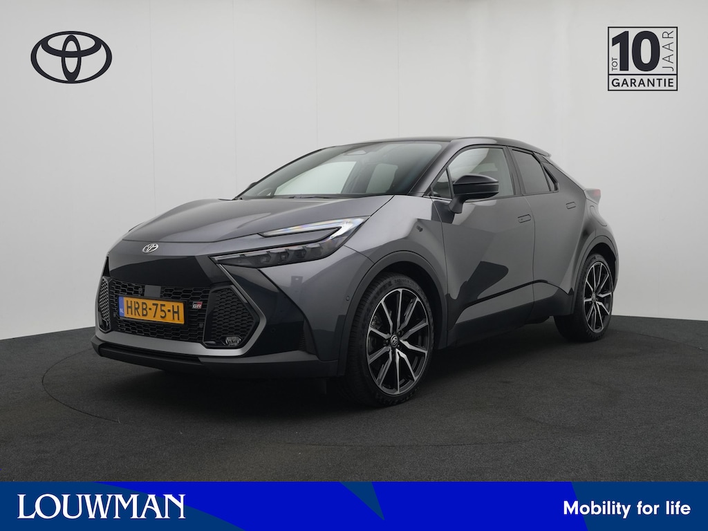 Toyota C-HR / C-HR+ 2.0 Plug-in Hybrid 220 GR SPORT PLUS | Panodak | Voorruit-Stuur-Stoelverwarming | JBL | Parkeersensoren V+A |