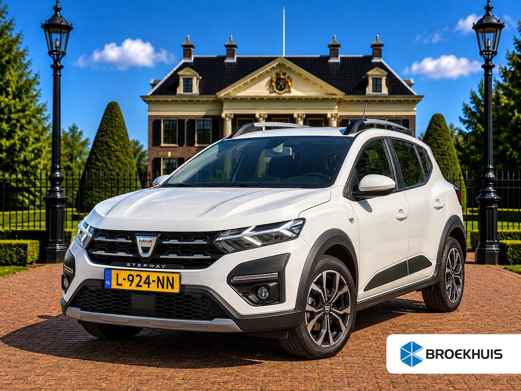 Dacia Sandero 1.0 TCe 90 Comfort | CRUISE | TREKHAAK | CLIMA | RADIO | LED | ALL SEASON BANDEN | NAVI