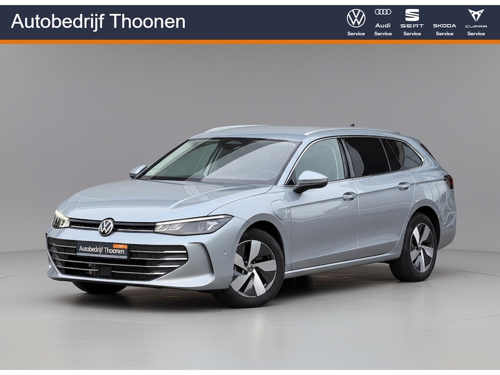 Volkswagen Passat Variant 1.5 eHybrid Business | Trekhaak | HUD | Camera