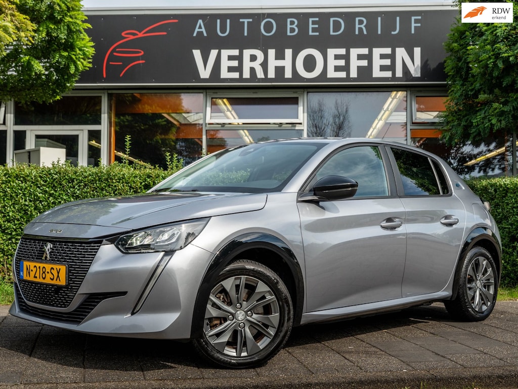 Peugeot e-208 EV Active Pack 50 kWh - 92,5% SOH - APPLE CARPLAY - PARKEER CAMERA - DEALER AUTO !