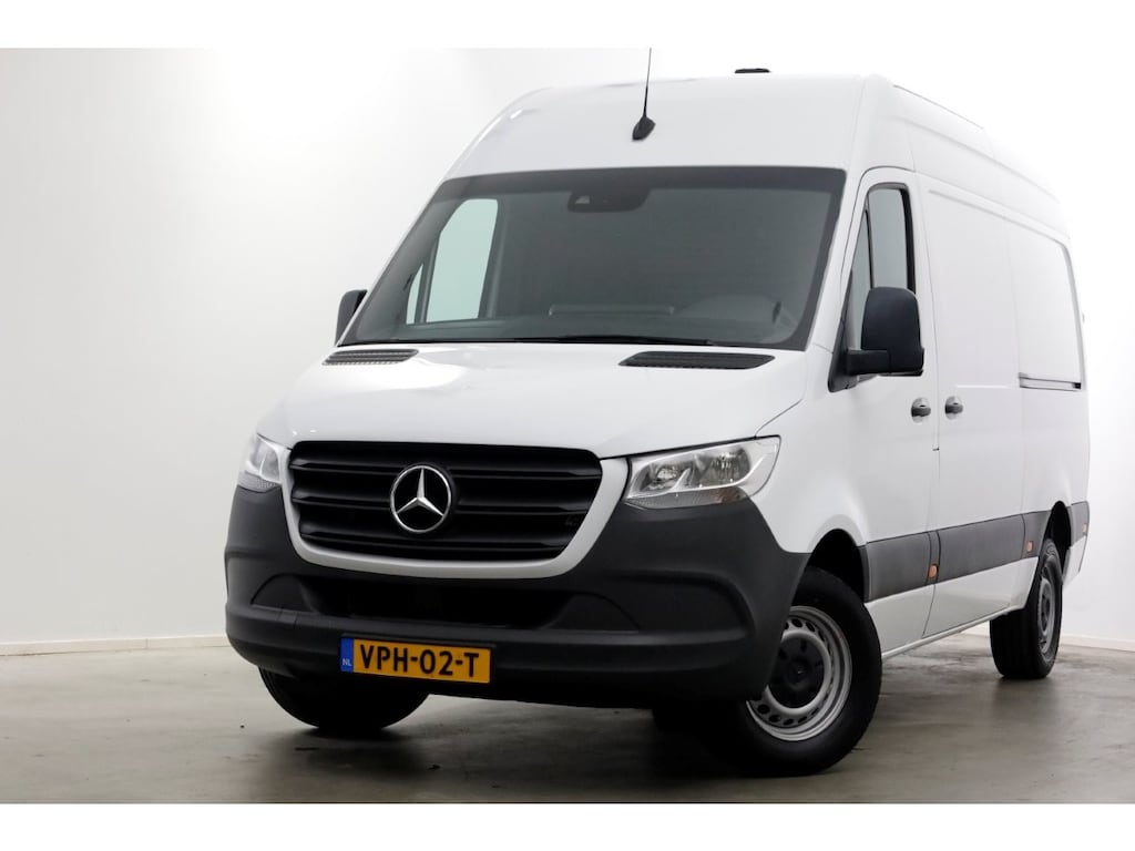 Mercedes-Benz Sprinter 317 CDI 170pk 9G Automaat L2H2 RWD Airco/2x Schuifdeur/Trekhaak 3500kg 05-2022
